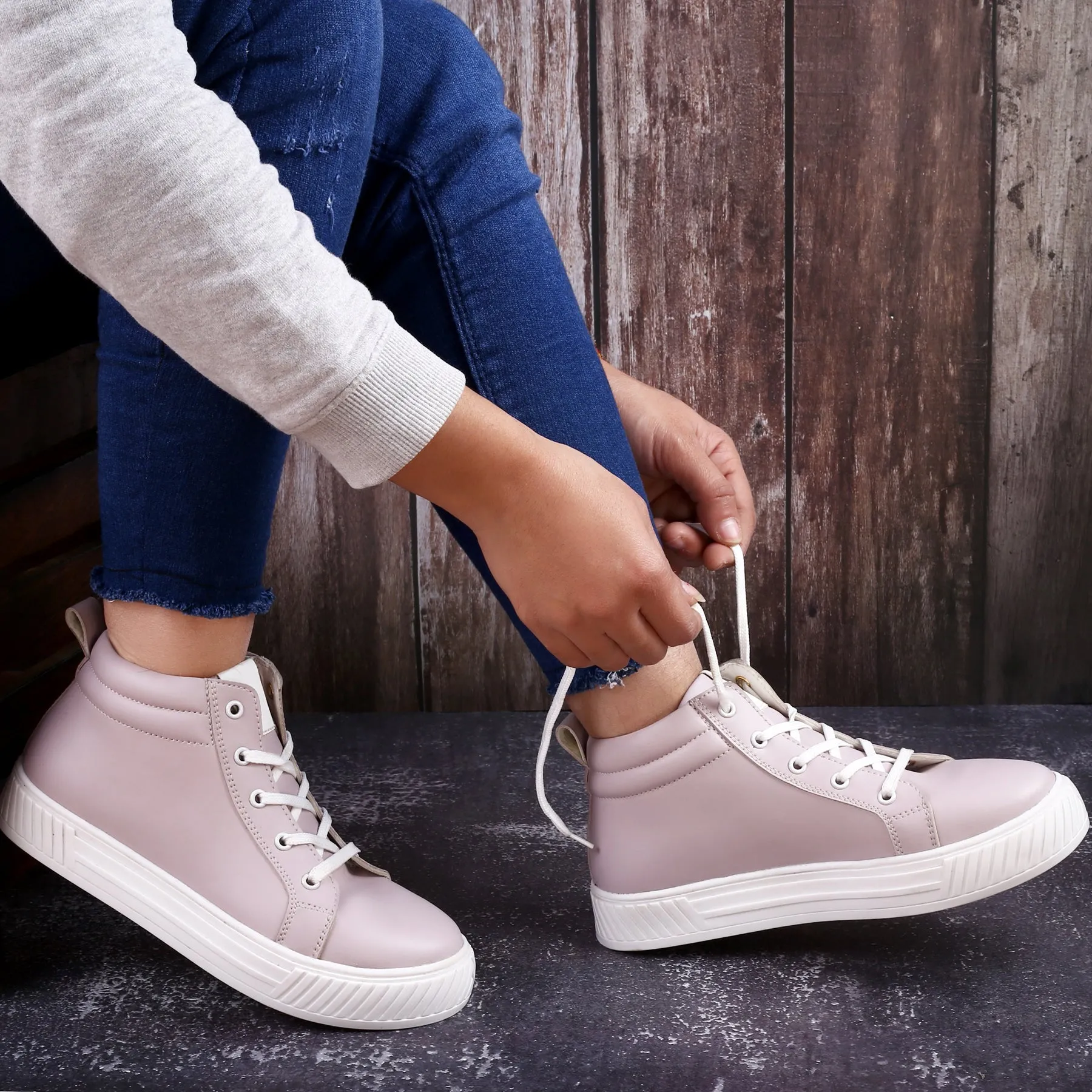 Bxxy Ultra Comfortable Lace-up Sneakers For Women