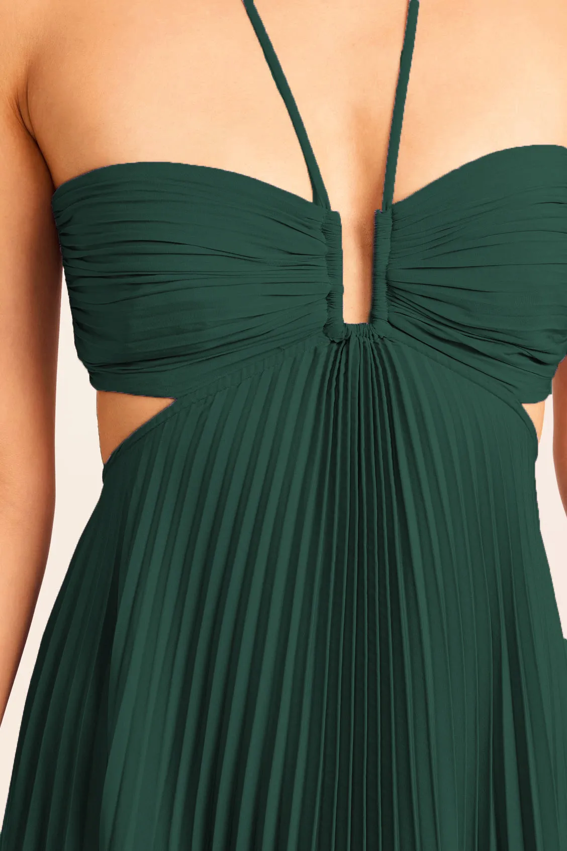 【Quinnbie】"Elegance in Pleats: Dark Green Off-the-shoulder Pleated Drawstring Dress."