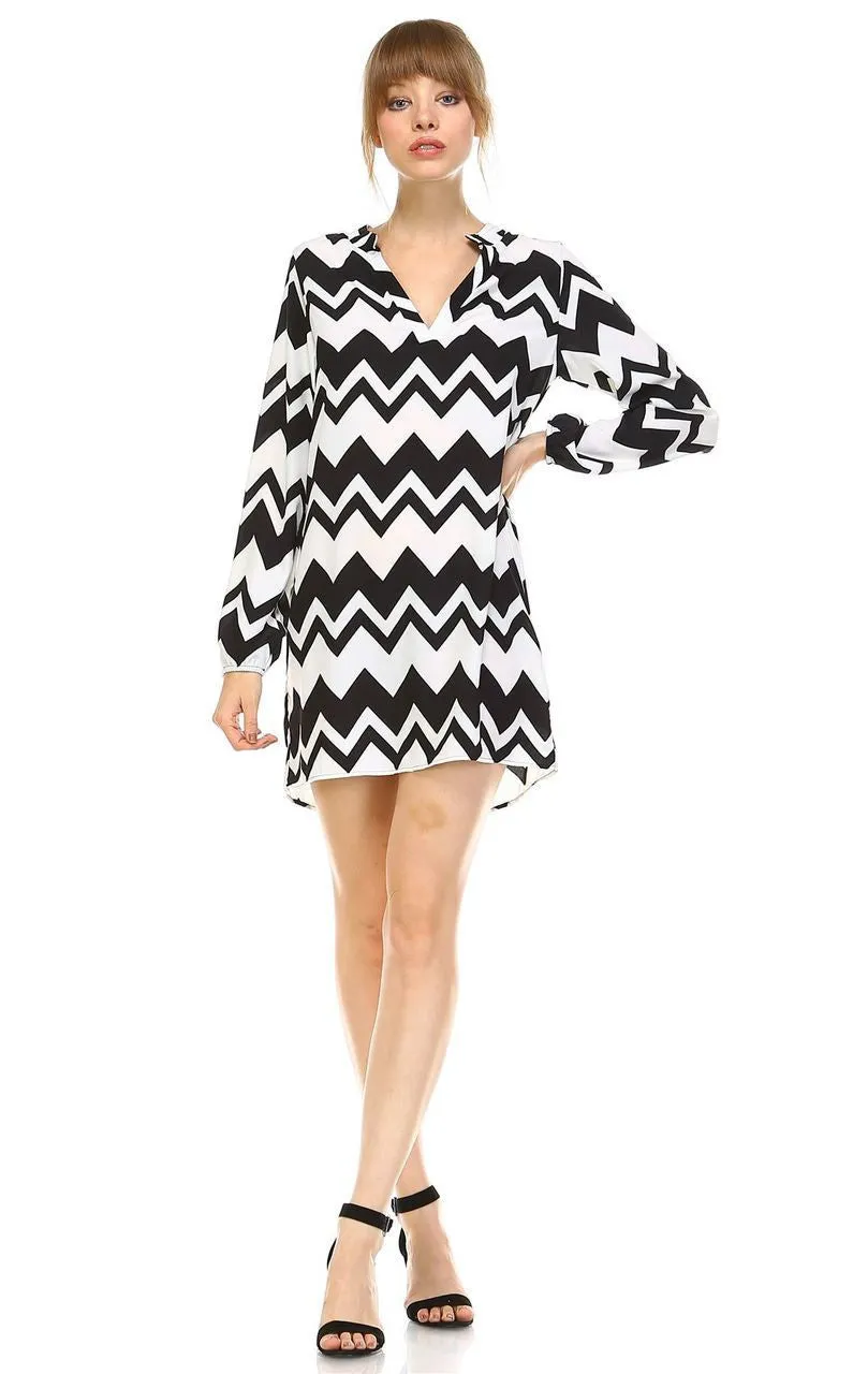 Tunic Top Blouse Black White Chevron Zigzag Black White